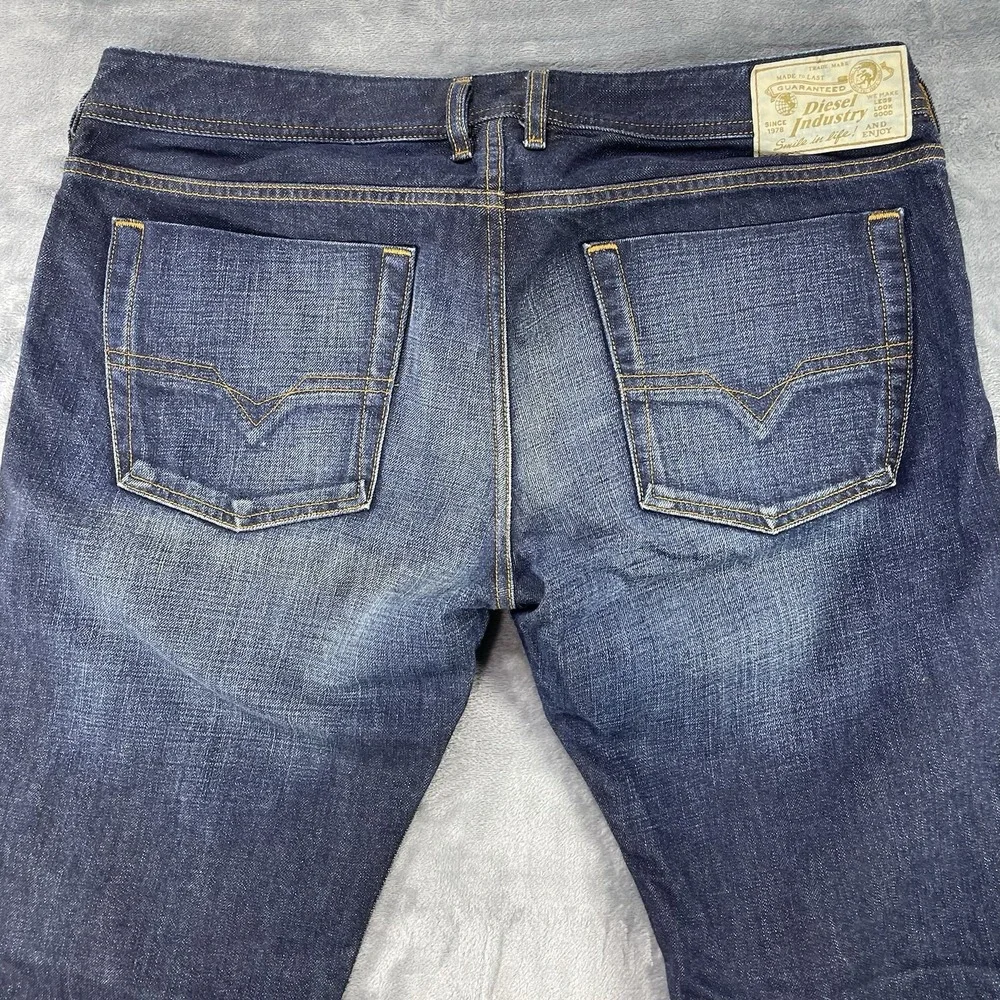 Diesel Zatiny Jeans Regular Bootcut Men's Size 36x32 Blue Dark Wash 0RUS5